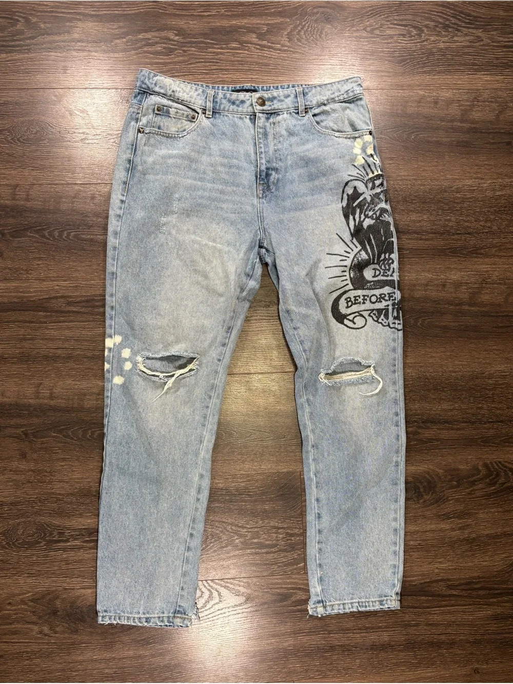 Ed Hardy Death Before Dishonor Light Wash Graphic Distressed Jeans Size 34